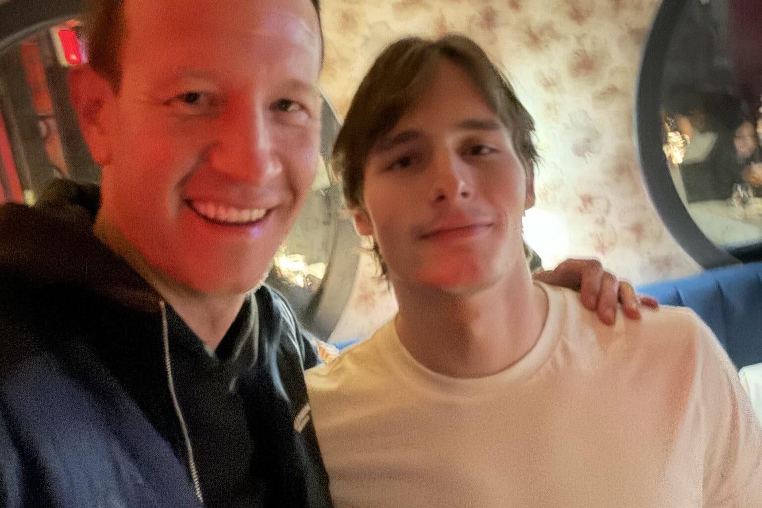 Knicks legend meets Michael Jordan (of Rhode Island) lol