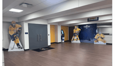 [Penalty Box Radio] Forsberg is 8 feet tall, Stamkos is 7, Saros is 4.