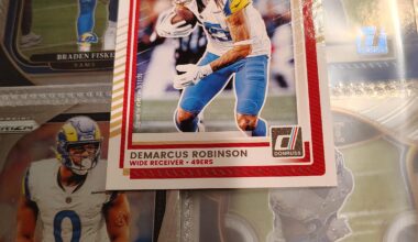 Trading Cards: DeMarcus Robinson...