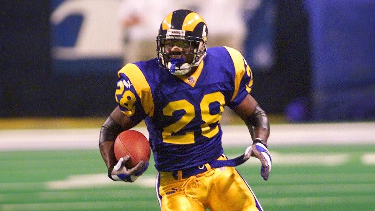 Happy birthday, Rams' Hall of Famer and Super Bowl Champion, Marshall Faulk.