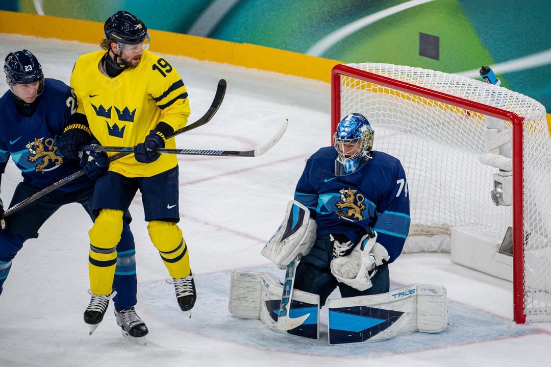 Juice saved 34/35 for .971 SV%, including 17 saves in the 3rd. Haula picks up an assist on a short handed goal. Fil played 13 shifts for a total of 9:31 TOI and had 2 SOG.