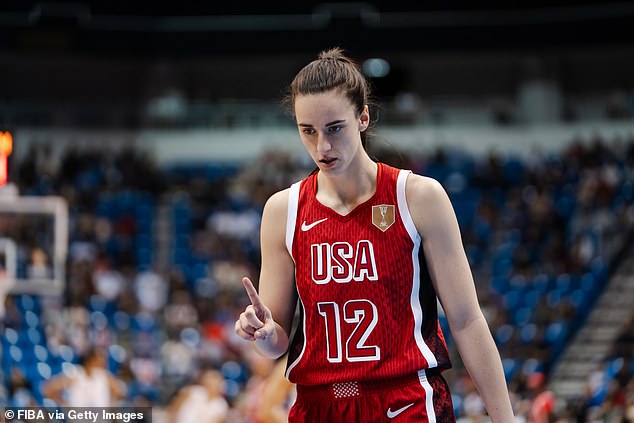 Basketball fans have hit out at Team USA for not starting the Indiana Fever guard