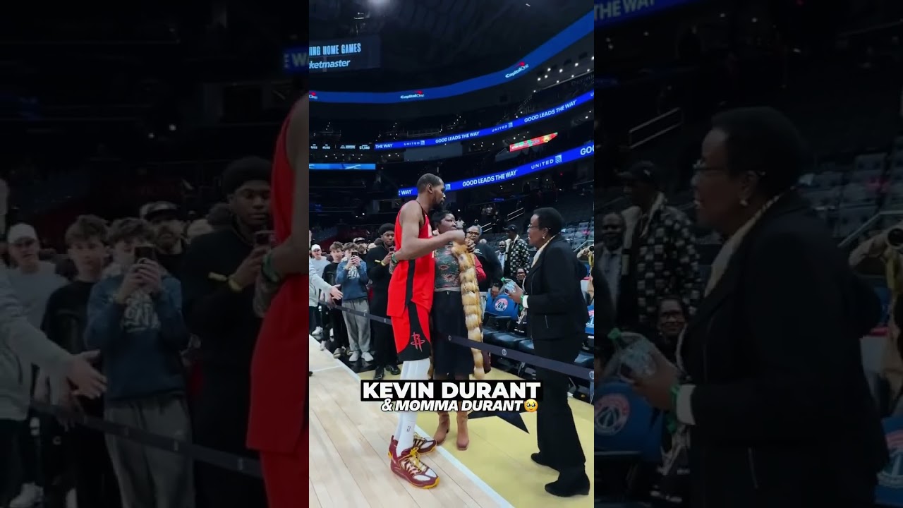 KD reunited with the real MVP after dropping 30 in his hometown 🤧 #rockets