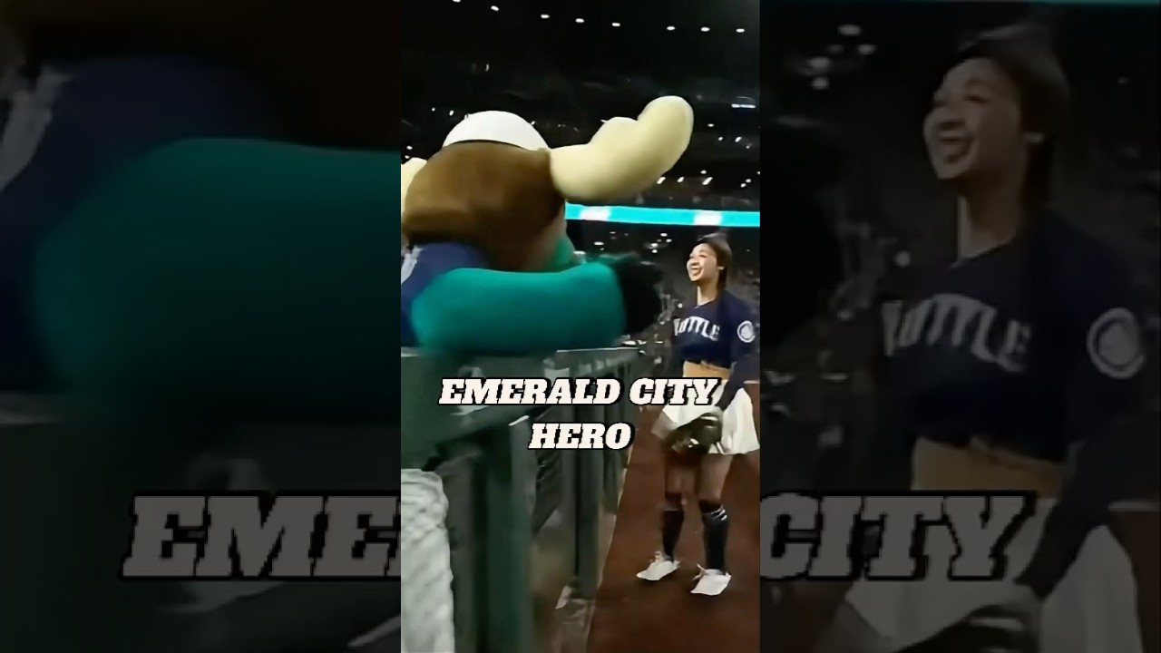 Emerald City Magic! 🧤 Watch MIN A Rob a Hit and Celebrate with the Mariners Moose!! #baseball #야구여왕