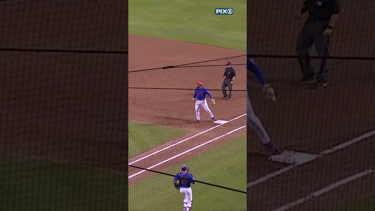 What a wild play 🤯🤨 #mlb #baseball #soccer #sports #highlights