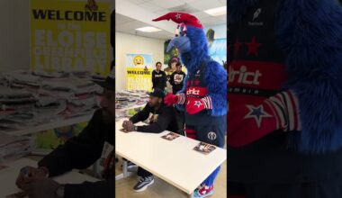 Why'd John Wall get G-Wiz like that 😭 #nba #johnwall #funny #prank #shorts