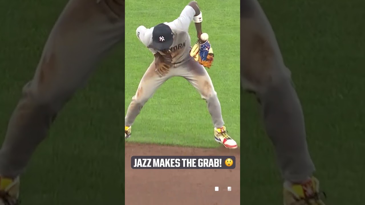 Jazz couldn't believe he made this play 😯 #OpeningNight