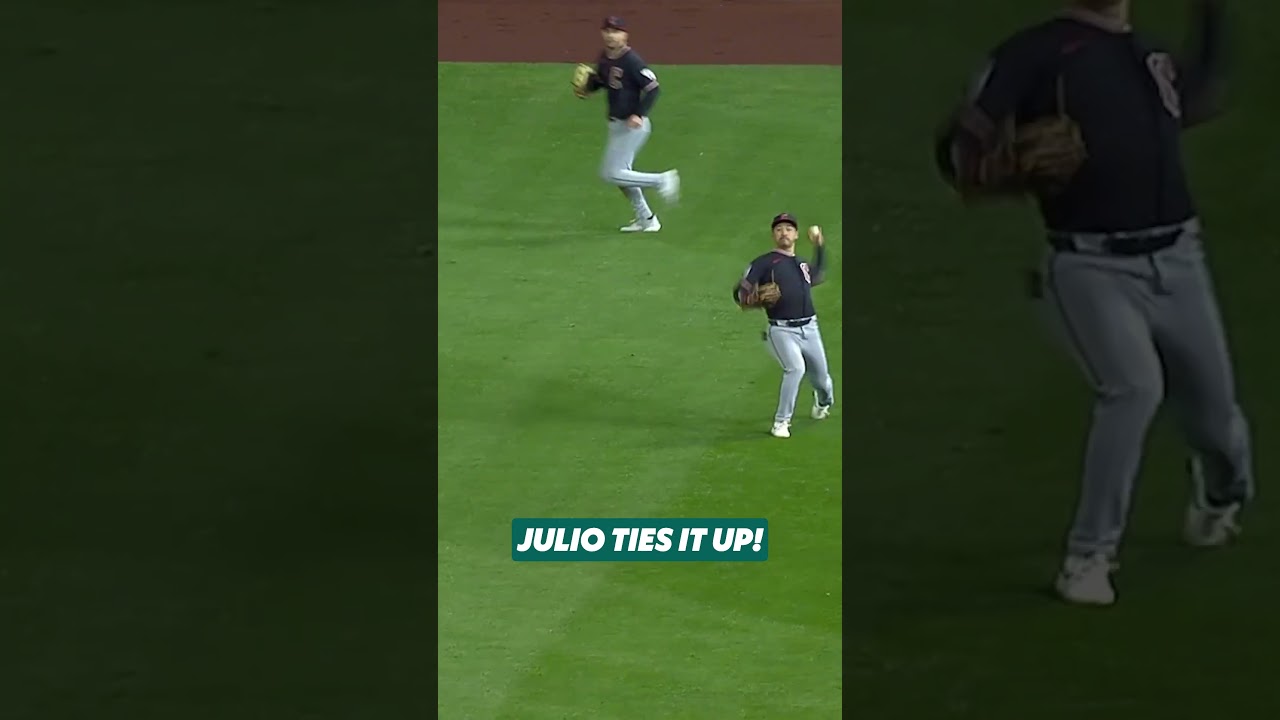 JULIOOOOO coming up clutch!  #baseball #mlb #mariners