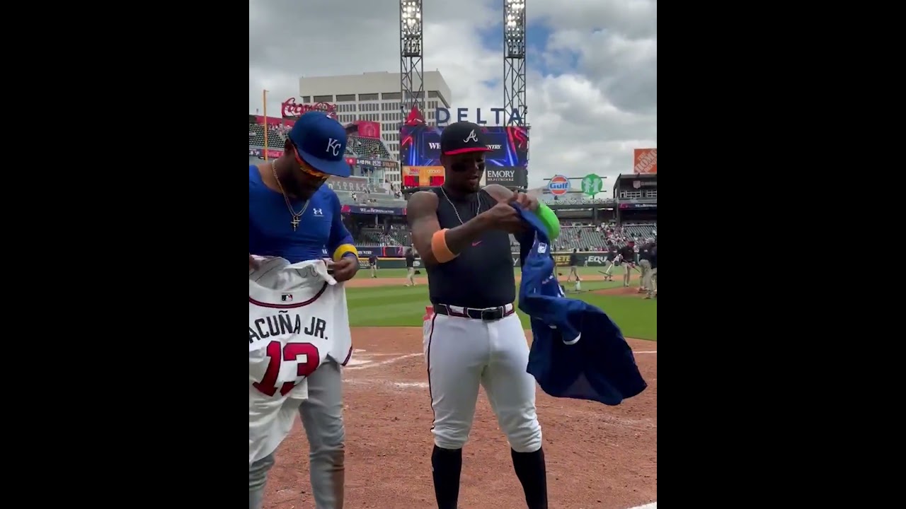 Cousins and Team Venezuela teammates Maikel Garcia and Ronald Acuña Jr. swapped jerseys 🫶🇻🇪