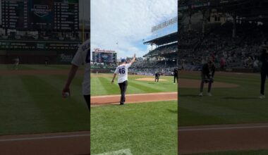 Jonathan Toews throws the first pitch at the @c@cubsame!