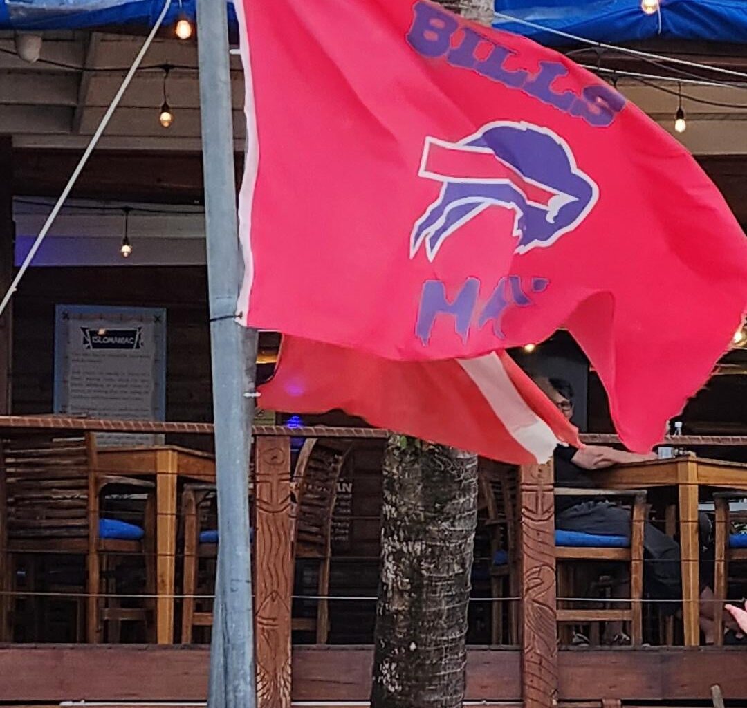 Bills Backers Bar in Roatan, Honduras!
