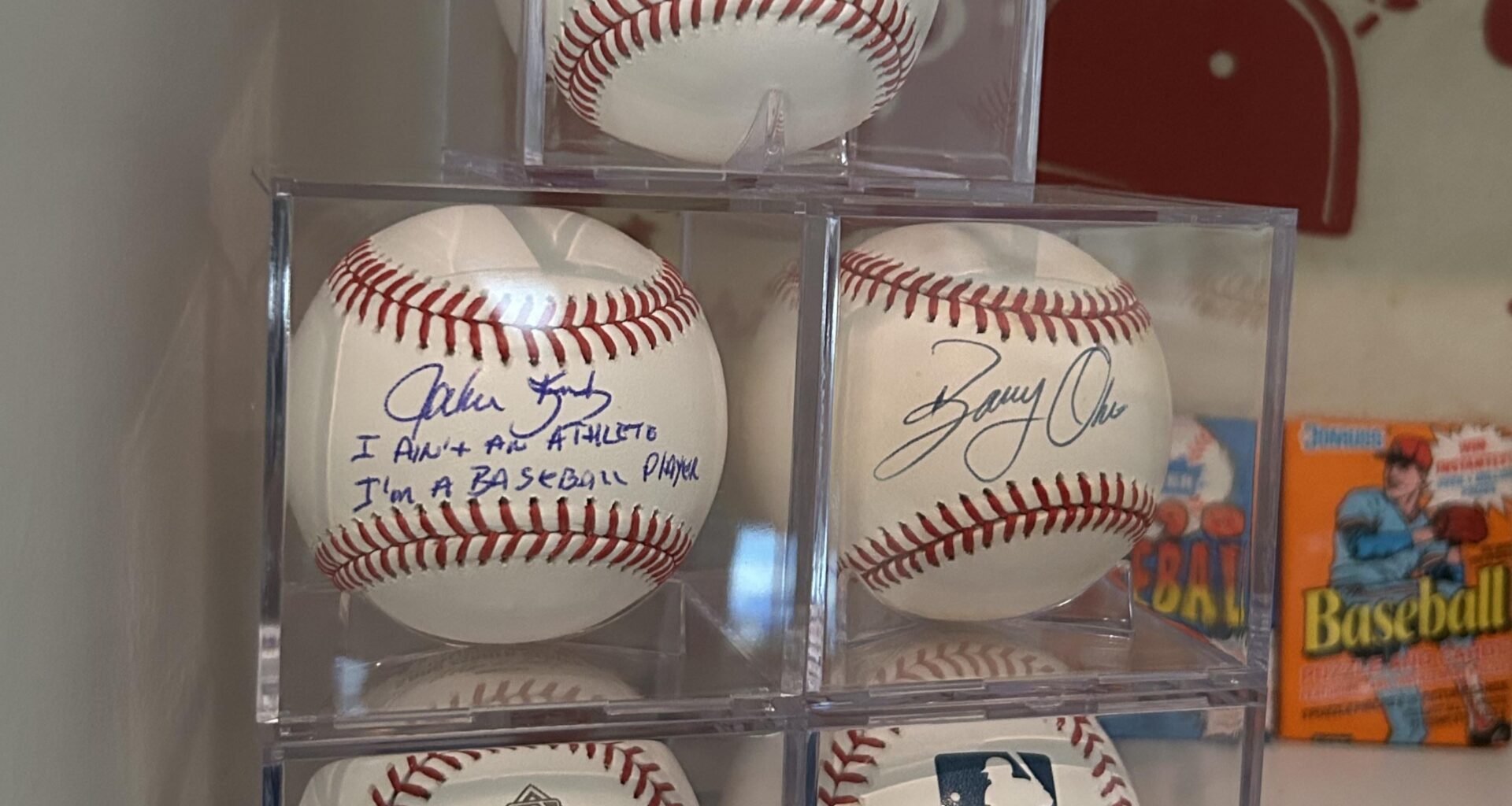 I was too oiled up yesterday to post, but I just scooped up a signed Kruk ball for the collection.