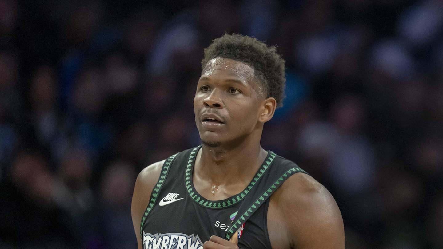 "Timberwolves should tweak Anthony Edwards' role when he returns"