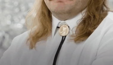 Tom Brady crying with laughter while talking about Bill Belichick’s 24-year-old girlfriend