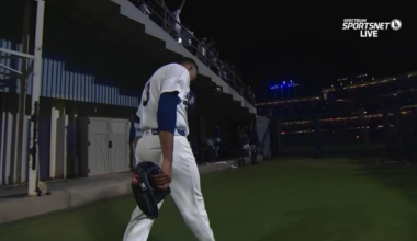 [Highlight] Edwin Diaz’s entrance at Dodger Stadium performed by Tatiana Tate