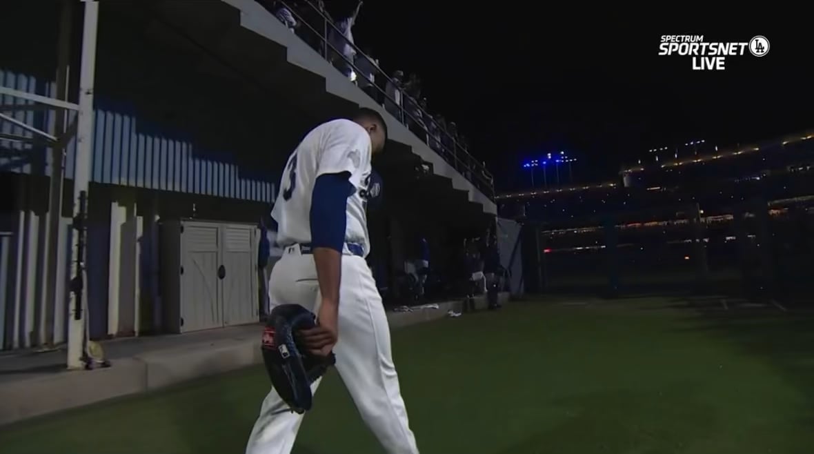 [Highlight] Edwin Diaz’s entrance at Dodger Stadium performed by Tatiana Tate