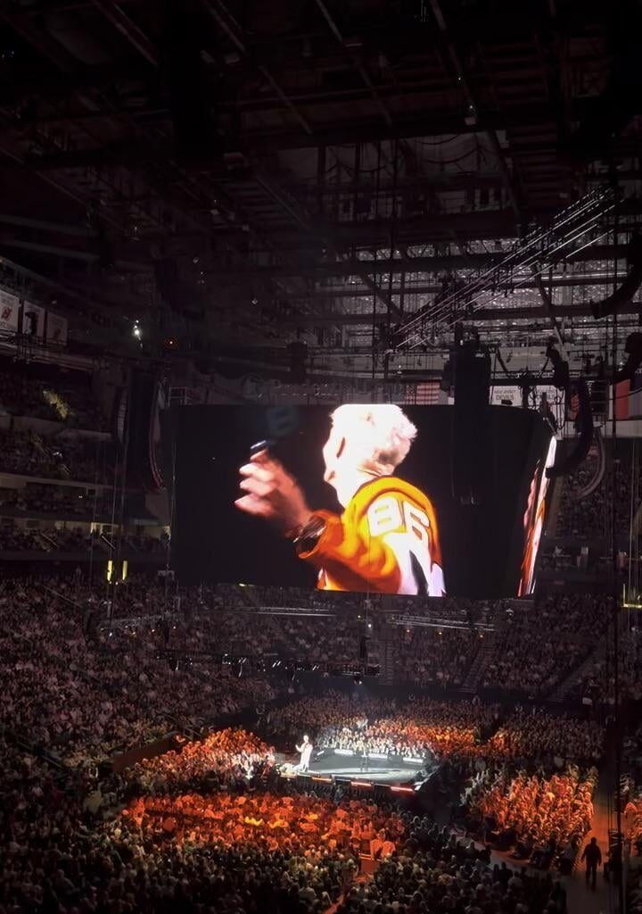 Matt Rife at the Pru Center tonight and while rockin’ the Hughes jersey he FaceTimed Jack live on stage