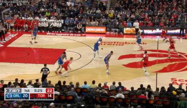 All the possessions in Toronto Raptors' 31-0 run in 7:11 minutes against the Orlando Magic last night. Raptors commentary. HD version.