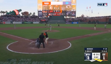 David Bednar gets his second save as the Yankees complete the sweep of the Giants!