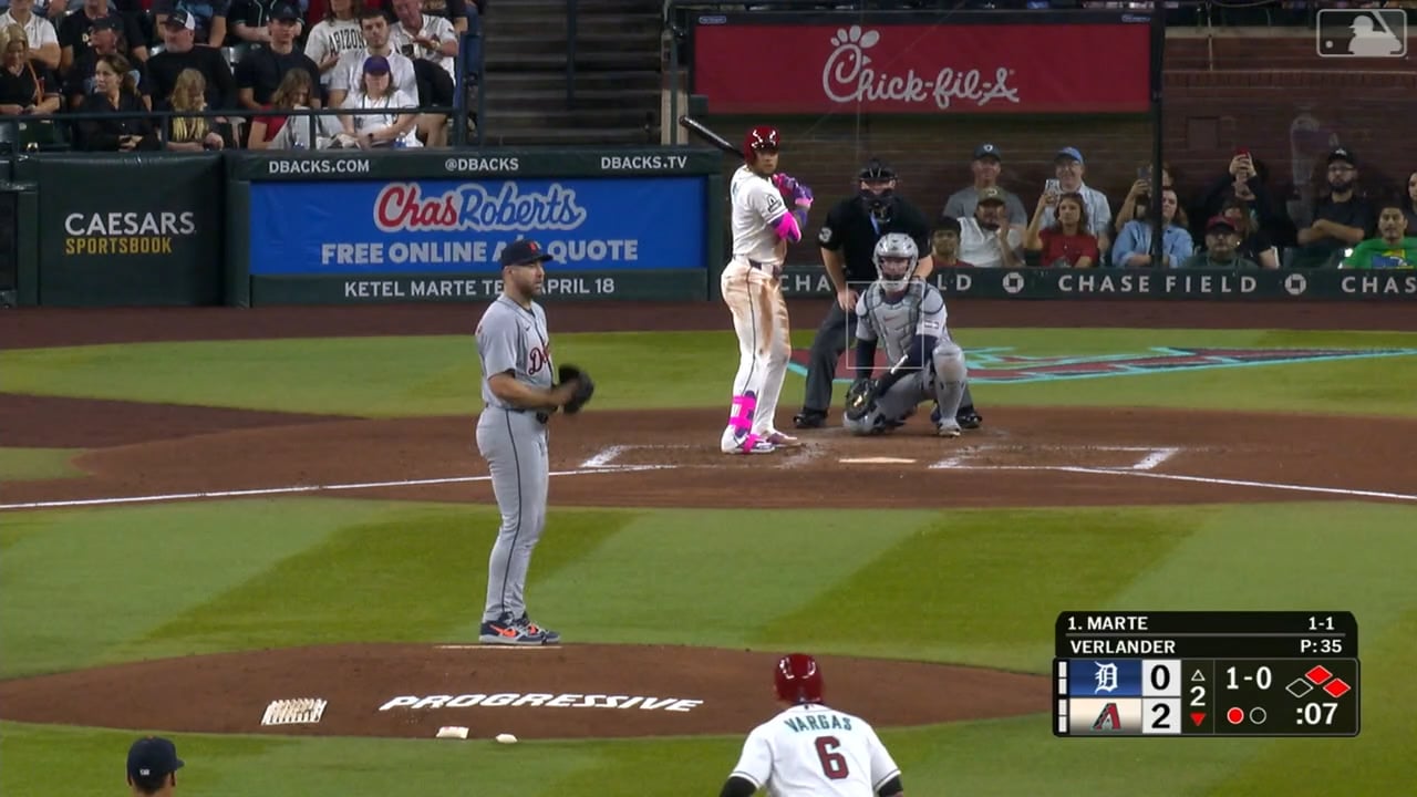 [Highlight] Javier Báez's over-the-shoulder catch