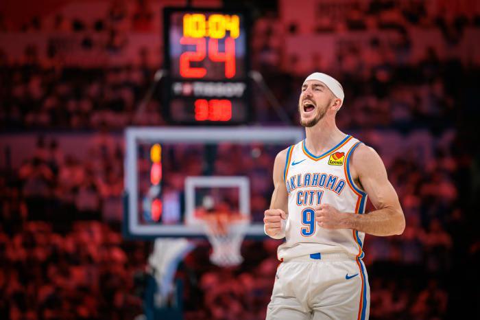 The box score might not tell the whole story, but we don’t win this game without this man. THE BALD MAMBA 🐐