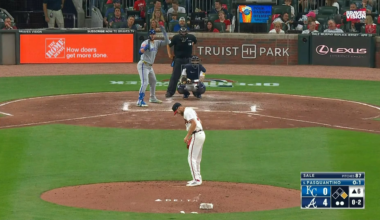 Austin Riley flashes the leather with a Superman catch