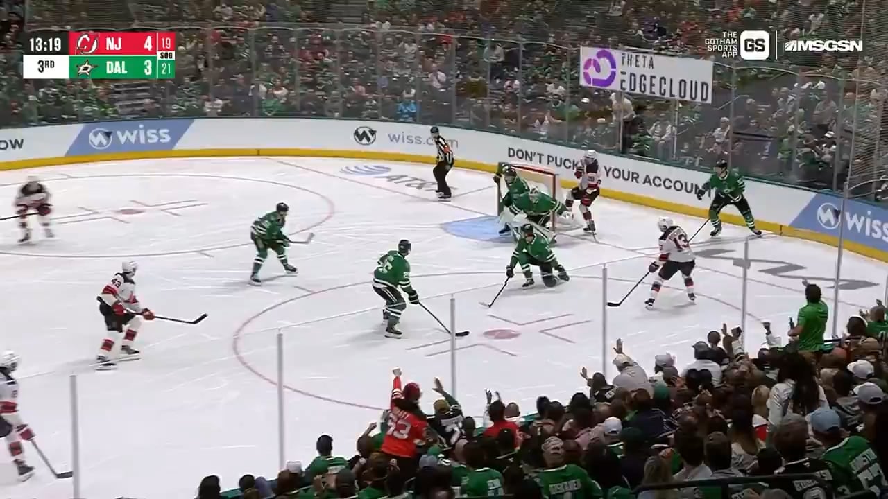 [NHL] Timo what a shot!