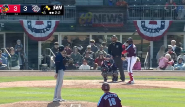 [Highlight] Max Clark with a terrific diving grab in left center to keep the game tied for Toledo.