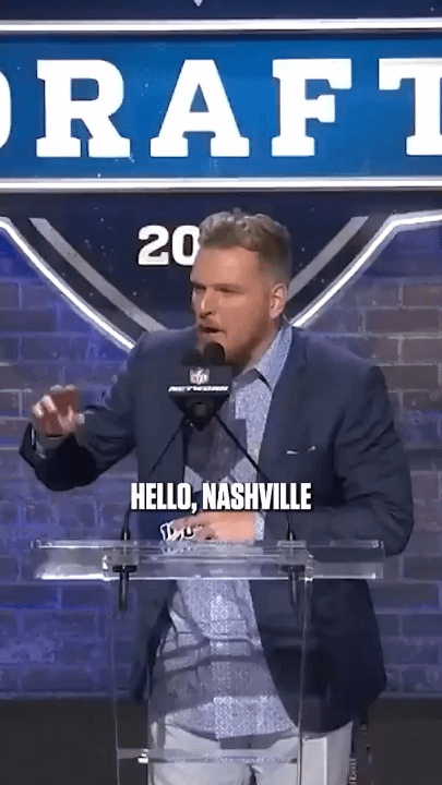 Pat McAfee took full advantage of the moment when he announced the Colts draft pick 😂