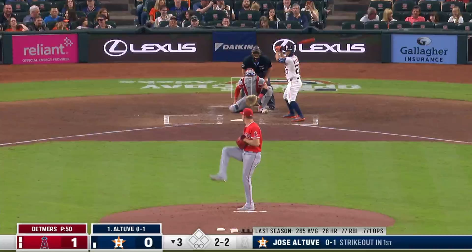 [Highlight] Mike Trout makes a diving catch in centerfield