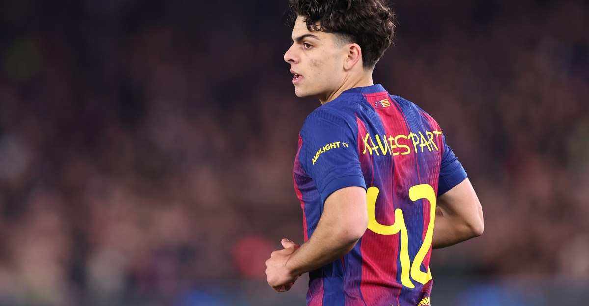Hansi Flick finds a new Barcelona defensive anchor in Xavi Espart