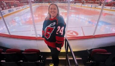 When a crafty girl becomes a hockey fan….