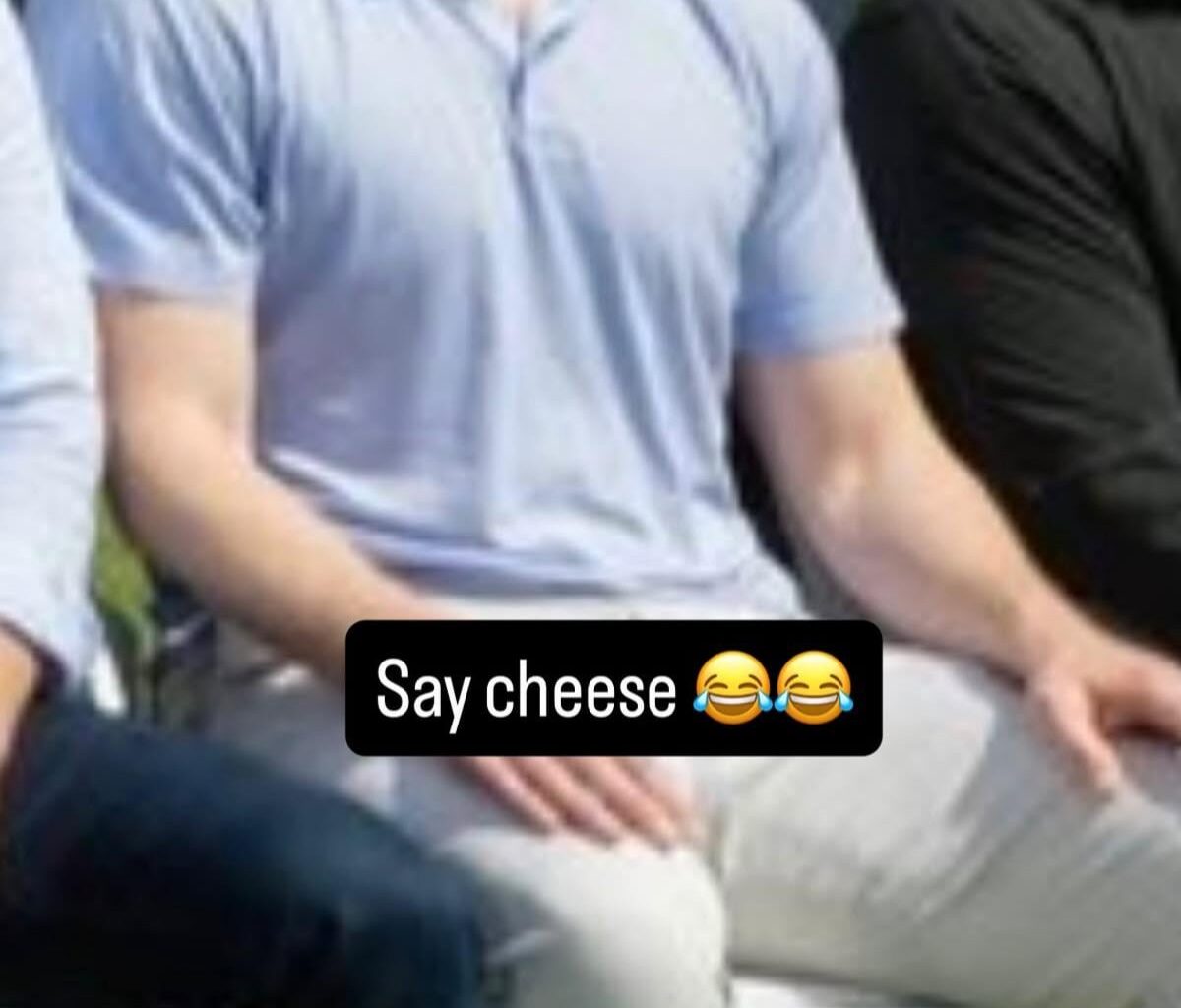 [Caleb Williams via IG] “Say cheese 😂😂”