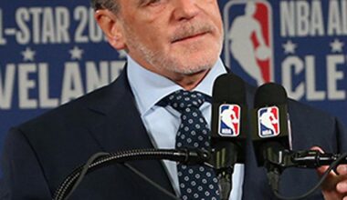 TIL that billionaire Dan Gilbert has invested $7.5 billion into Detroit, Michigan over a span of 15 years & donated $15 million to eliminate property tax debt for 20,000 homes in the city. His real estate company Bedrock owns, built, or has renovated 140 buildings in the city for adaptive reuse.