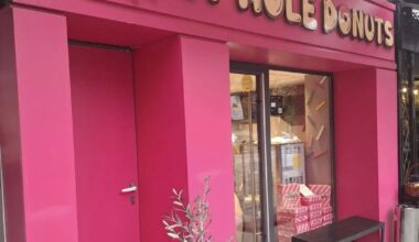 Is this the "glory hole" Jerruh is looking for?