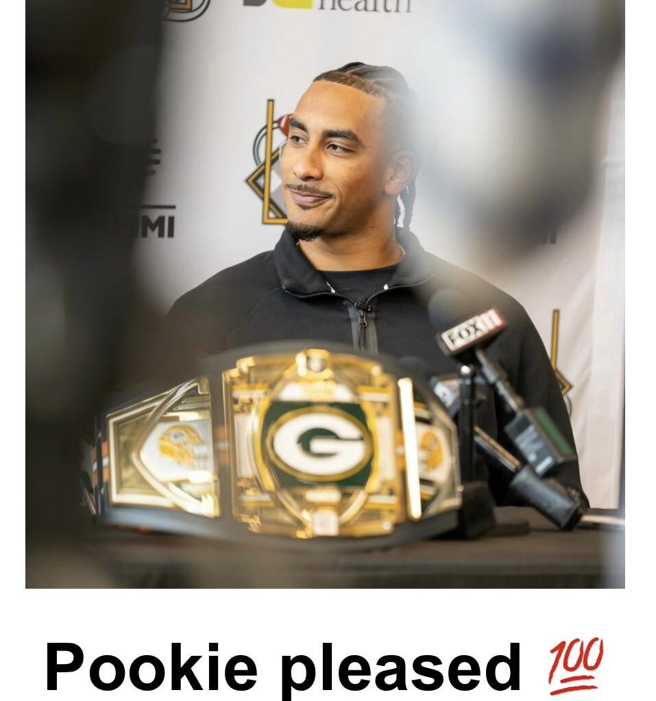 Let’s all wish good luck to our wonderful pookie throwing out the first pitch today