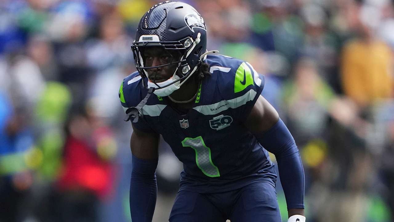 Cowboys agree to terms on deal with CB Derion Kendrick