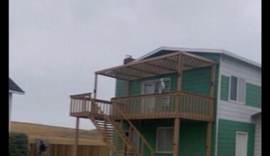 Someone tell Mike to move outta there, NOW!