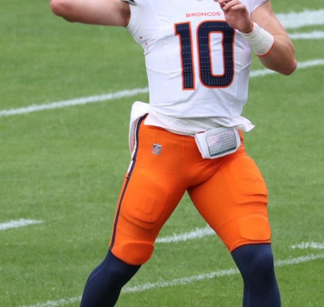 Uniform combo we need to see in 2026