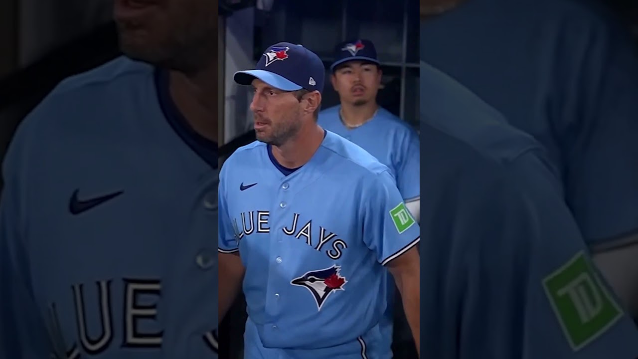 Mad Max is back and he was locked in for his first start of 2026 😤