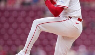 Hunter Greene Begins Throwing 37 Days After Surgery