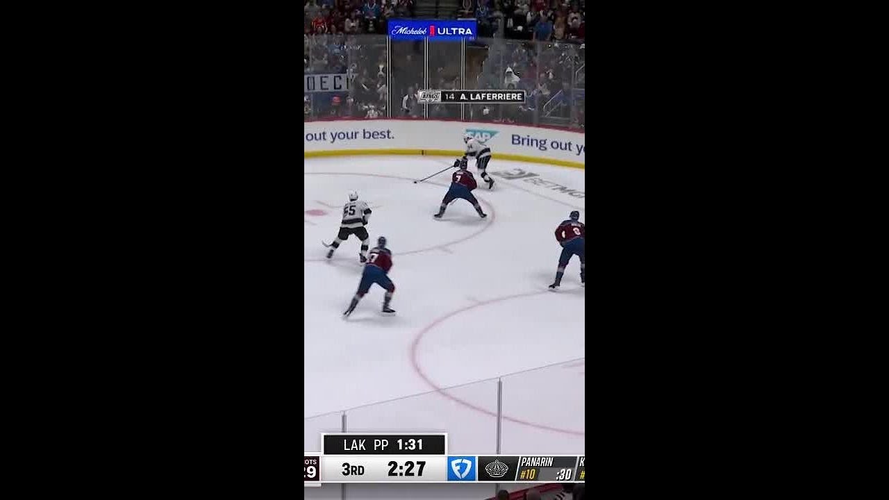 BREAD GETS ONE!  #hockey #lakings #gkg #gokingsgo