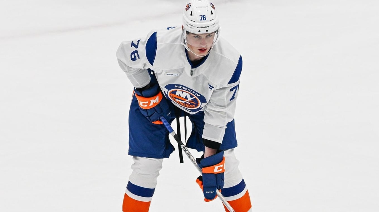 Andrew Gross: Islanders' Bridgeport AHL affiliate loaded with forwards