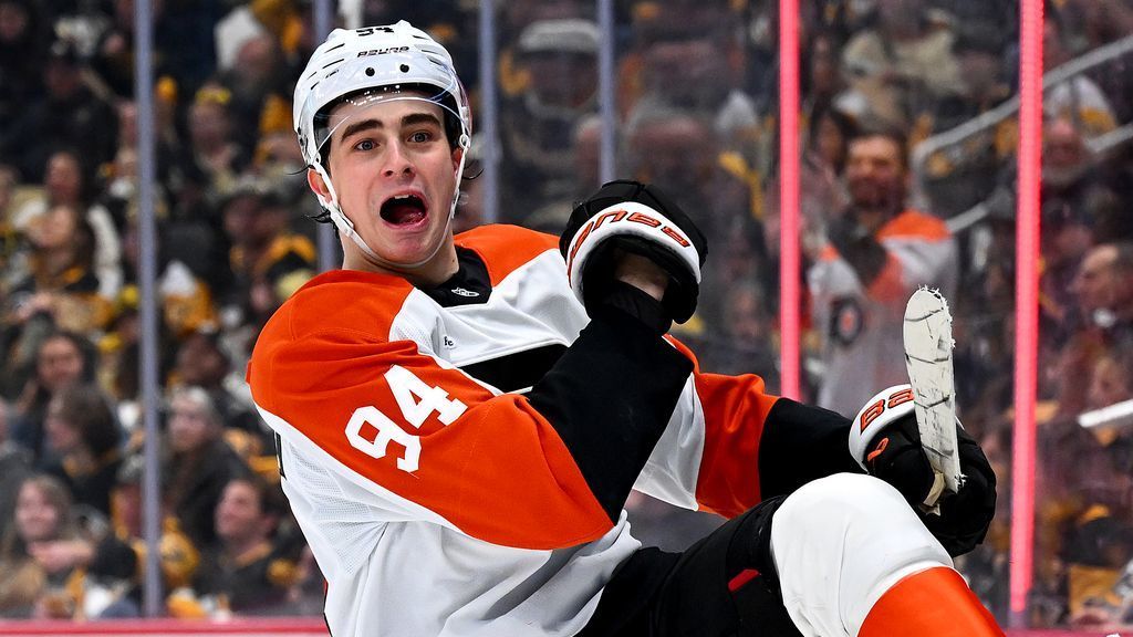 Martone, 19, scores again; Flyers take 2-0 lead on Penguins