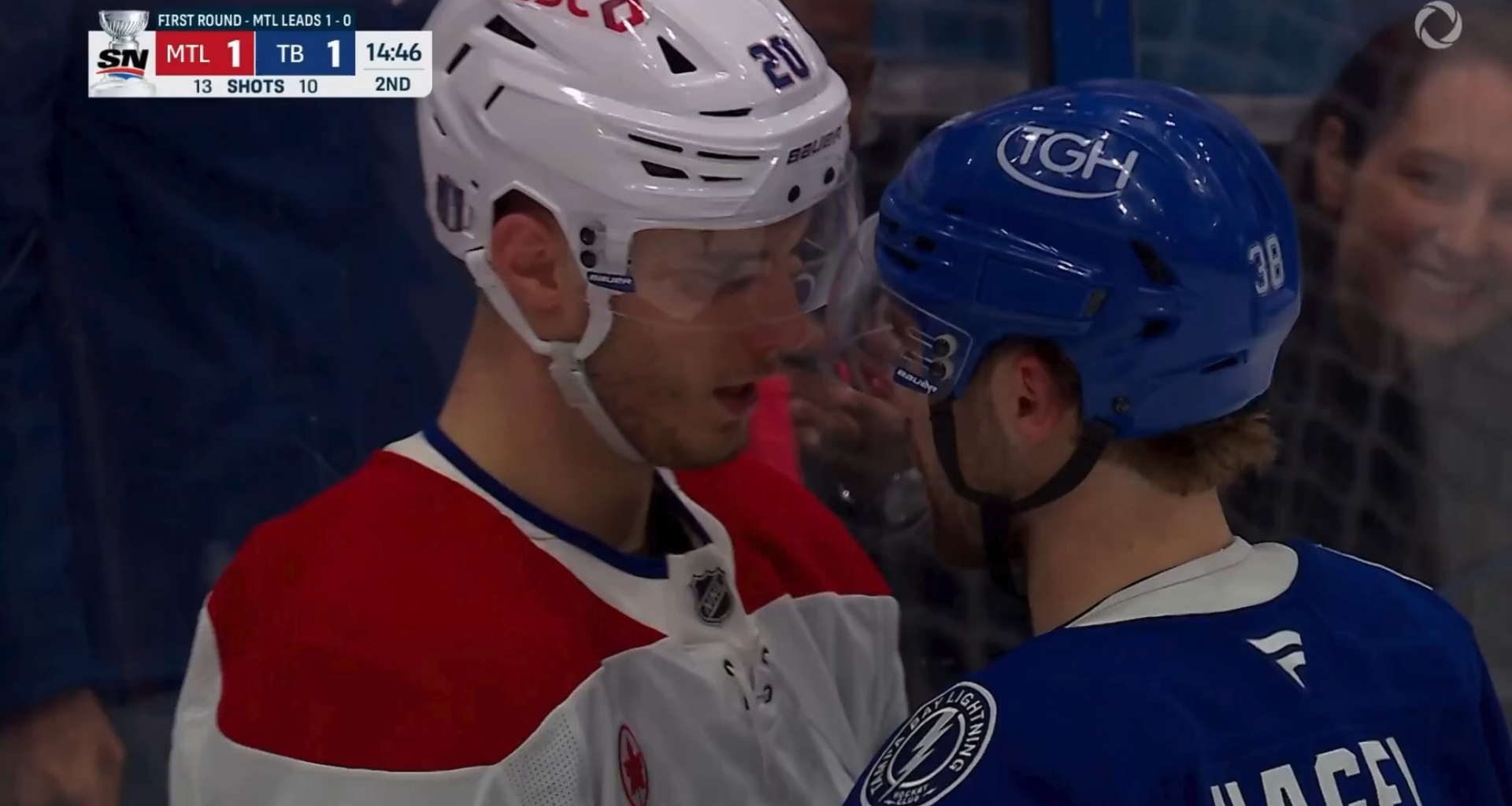 Hagel and Slafkovski drop the gloves