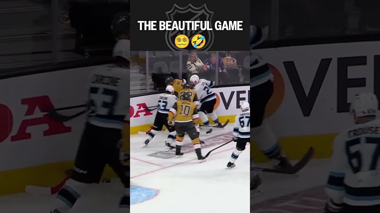 CHAOS behind the net 🤣