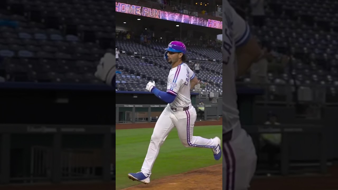 With the Royals down to their last out, Jac Caglianone absolutely CRUSHES a homer to tie the game 😱