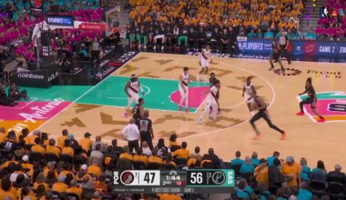 [Highlight] Wemby pulls up in the corner for a triple