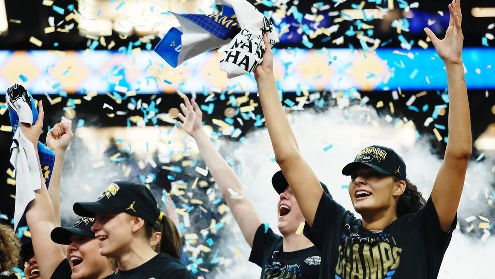 PHOENIX, ARIZONA - APRIL 05: Lauren Betts #51 of the UCLA Bruins celebrates after the victory against the South Carolina Gamecocks in the National Championship of the NCAA Women's Basketball Tournament at Mortgage Matchup Center on April 05, 2026 in Phoenix, Arizona.  (Photo by Sarah Stier/Getty Images)