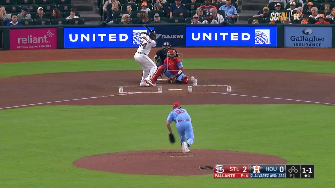 Yordan Alvarez blasts his league leading 9th homer in the bottom of the 1st!